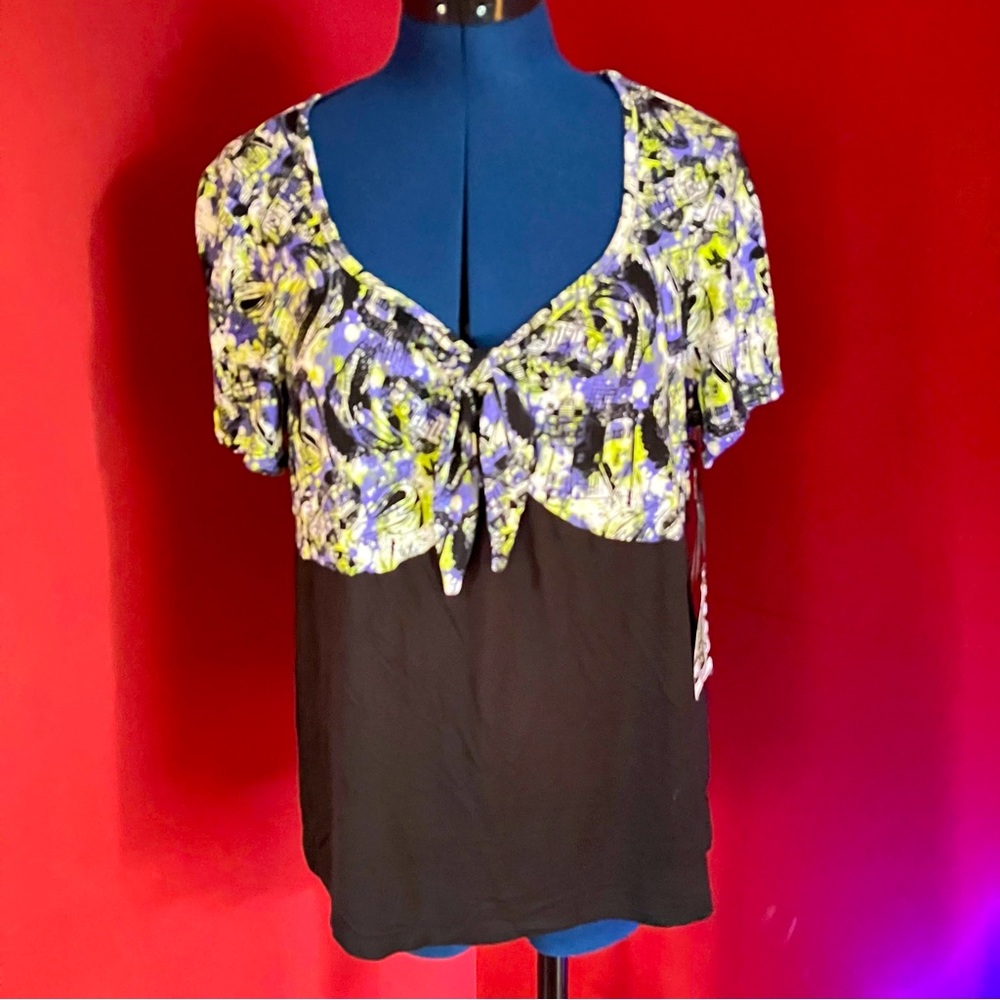 NWT Torrid “BeetleJuice” Mansion Top - Picture 4 of 15